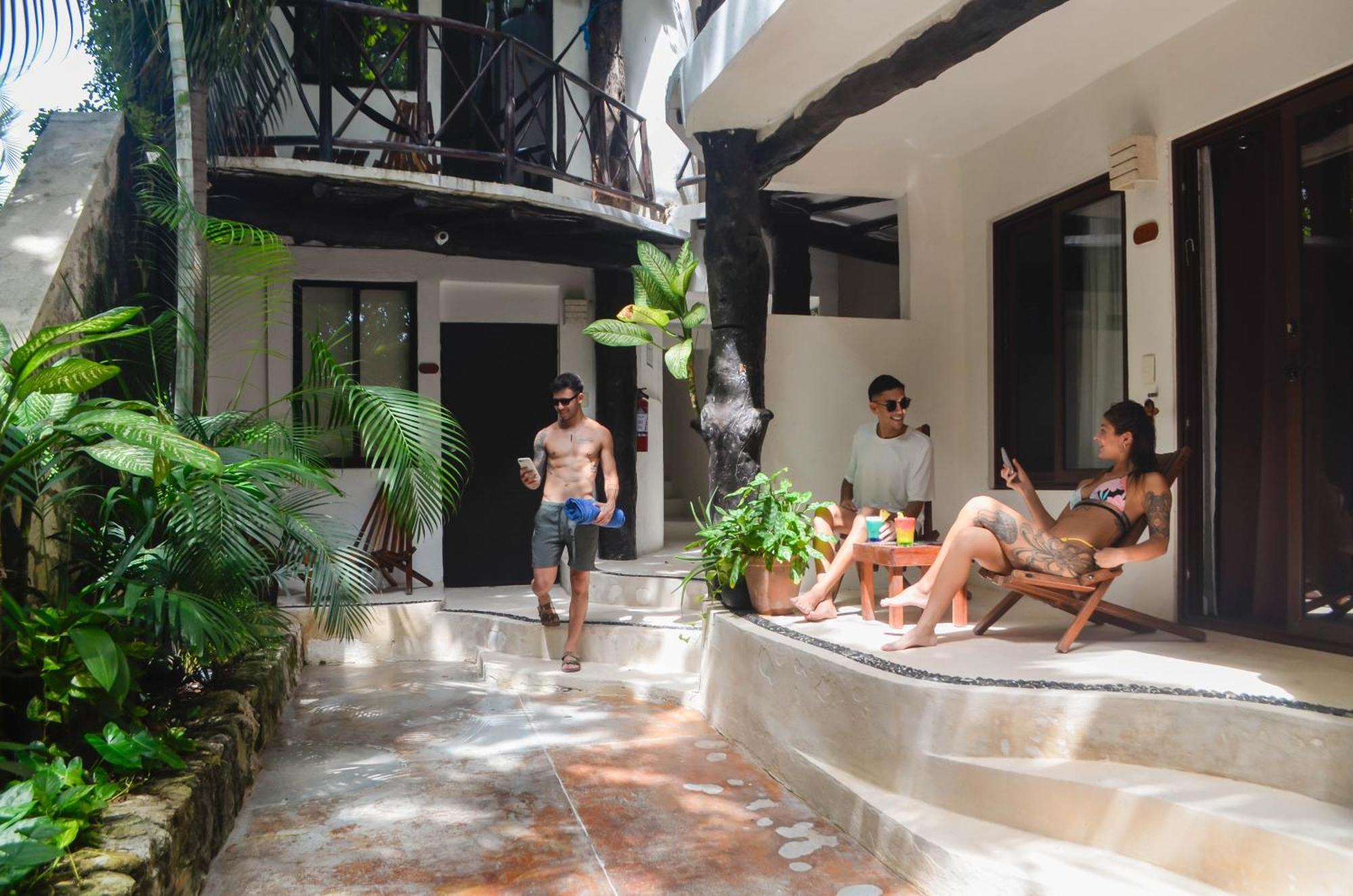 Siesta Fiesta Hotel Adults Only - 5Th Avenue Playa del Carmen Dış mekan fotoğraf